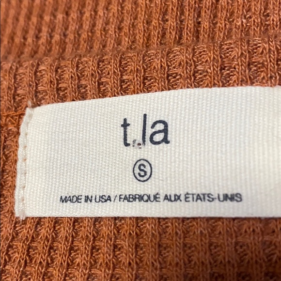 Anthropologie t.l.a Waffled Keyhole Tunic - Picture 8 of 10